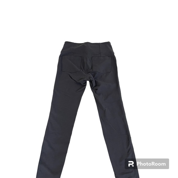 Athleta Leggings Metro Grey Size Small Yoga Pants Gym Versatile Gently Worn - Picture 2 of 10